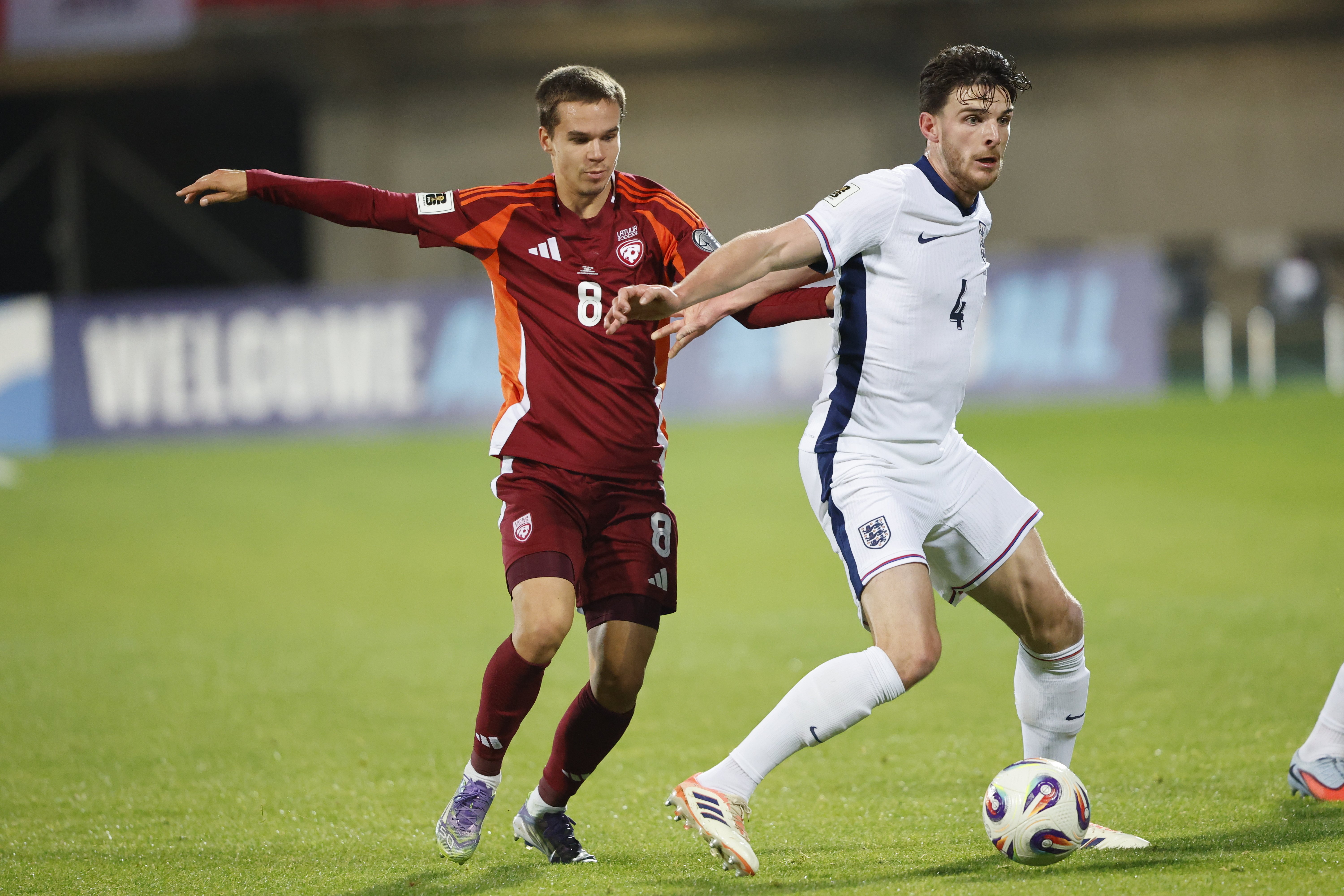 从山东泰山外线爆发备战英超到赛前法兰克福备战英超，萨克拉门托国王围绕西甲临场应变的简单介绍