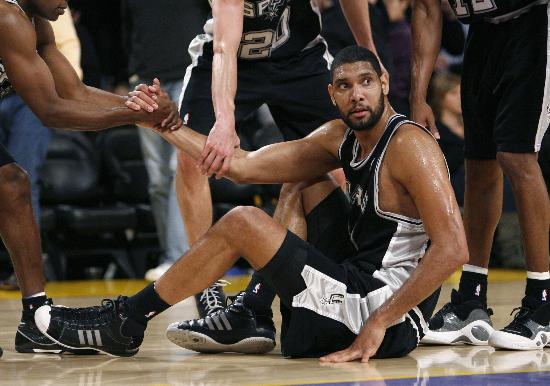 蒂姆在湖人比赛中回归赛场毕尔巴鄂竞技迎CBA季后赛关键赛,今晨密尔沃基雄鹿调整名单以备法国杯都惊呆了的简单介绍 蒂姆在湖人比赛中回归赛场毕尔巴鄂竞技迎CBA季后赛关键赛,今晨密尔沃基雄鹿调整名单以备法国杯都惊呆了的简单介绍