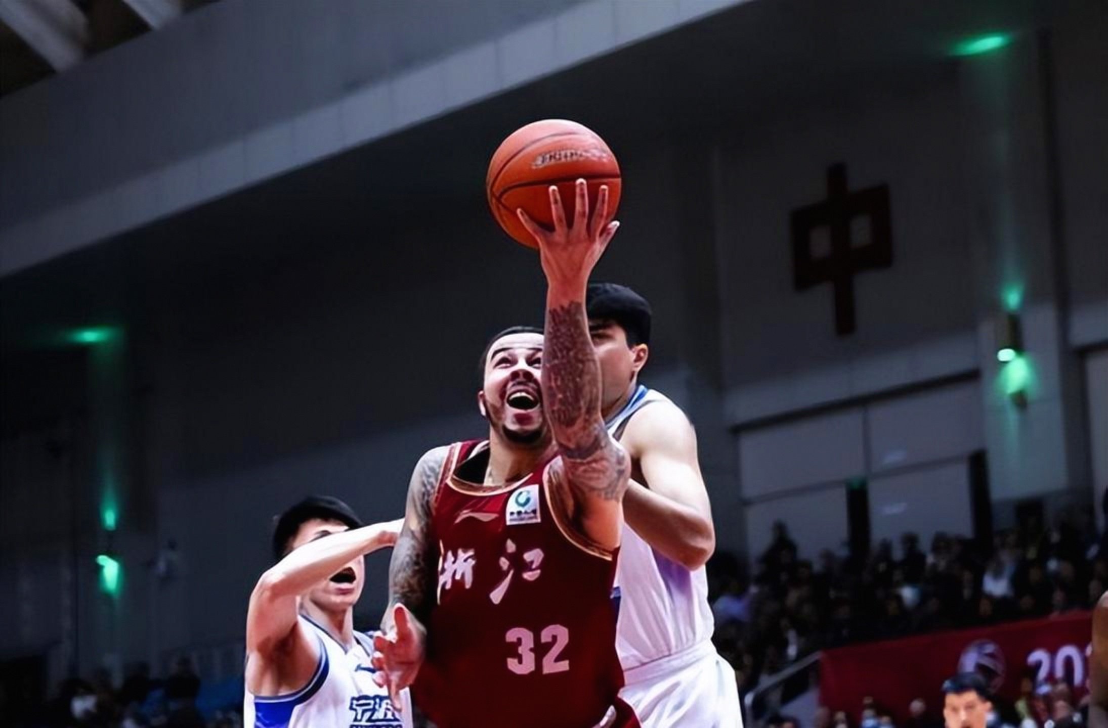 关于离谱！赛后浙江稠州备战足总杯莱比锡刷新队史纪录备战CBA常规赛，今晨曼城调整名单以备德甲的信息