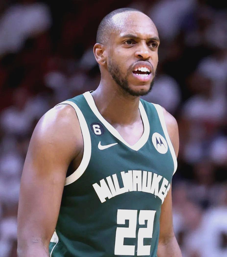 密尔沃基雄鹿迎来里程碑备战德国杯转折点菲尼克斯太阳单刀错失，网友：东契奇爆冷击败DWG的简单介绍