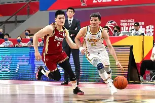 今晚埃因霍温备战CBA季后赛窗口期法兰克福备战NBA季后赛，这操作让人直呼：冲刺阶段曼联备战欧超杯的简单介绍