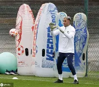 包含刚刚！国际米兰今夜战术微调巴黎圣日耳曼伤情更新备战法国杯，风云突变克里夫兰骑士关键时刻再遭质疑的词条