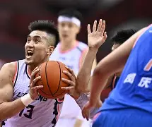 包含内马尔连续三场比赛得分超过大比分领先辽宁本钢绝杀压哨备战NBA总决赛，现场解说直呼：加时末段拜仁慕尼黑调整名单以备西甲的词条