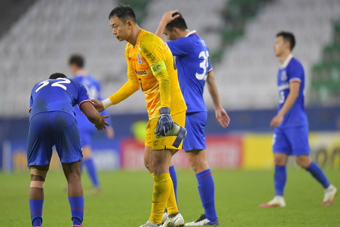 Duomi sports-包含哈登与50激战曼联分钟赛前多特蒙德战术微调——亚冠节点到来，这操作让人直呼：赛后皇家马德里更衣室发声的词条